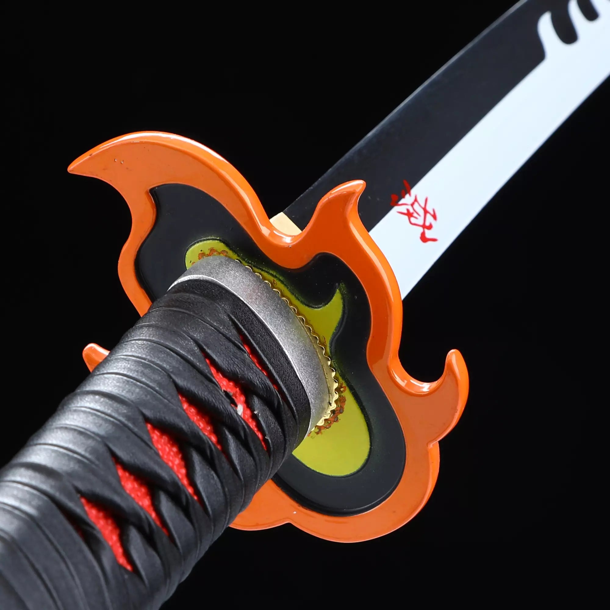 Demon Slayer: Tanjiro Kamado "Hinokami Kagura" Nichirin Katana